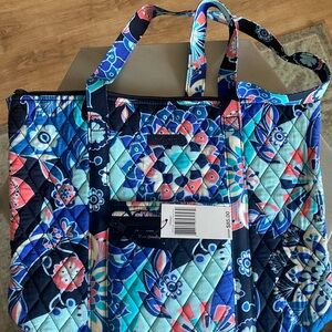 🪷Vera Bradley Villager Tote Bag in Lotus Flower Swirl retired print🪷